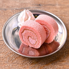 ストロベリーロールケーキ