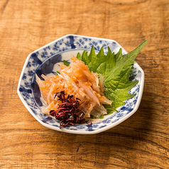 サメ軟骨の梅肉和え