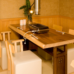 6名様の中規模宴会にもご利用頂けます。