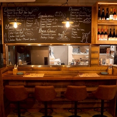 炭焼肉ビストロ酒場アーサーの雰囲気1