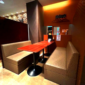 背もたれ側に仕切りがあるので周りの視線が気になりません。