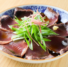 初鰹のタタキ九条葱のせ