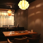 家具ひとつひとつにオーナーのこだわりがあり、贅沢な空間