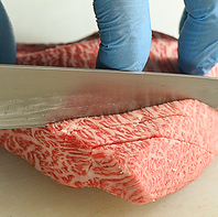 当店では高品質な宮崎牛をご堪能いただけます◎