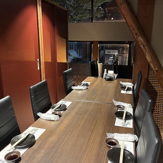 10名様個室。会合、宴席に是非どうぞ。