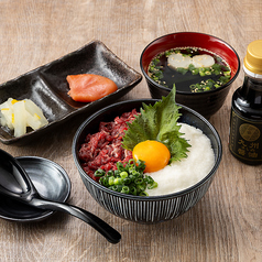 熊本直送馬ユッケ丼