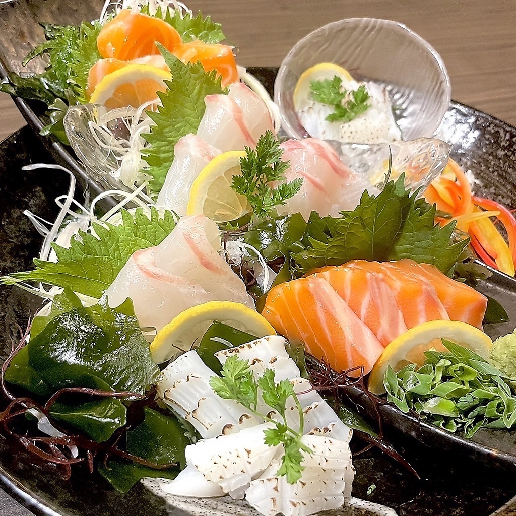 焼鳥はもちろん「鮮魚」も自慢◎厳選したお魚ございます。