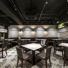 エイス シー オイスターバー 横浜モアーズ店の雰囲気2