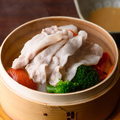 料理メニュー写真&nbsp;黒部名水ポークと季節野菜のせいろ蒸し