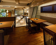 ちょっとした女子会や飲み会にも最適なテーブル席です！お気軽にご利用ください！