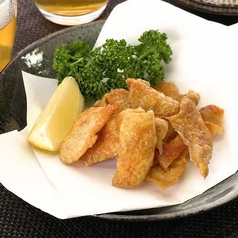 パリパリ鶏皮揚げ