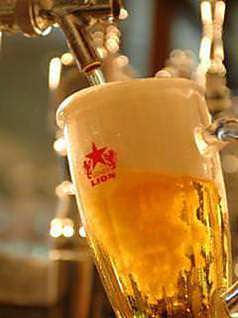 伝統の一度注ぎ！サッポロ生ビール黒ラベル！余分な雑味が無く、スッキリとした味わいとなります！