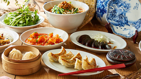 昔ながらの中華料理と料理長のオリジナリティを合わせたネオ町中華を楽しめる！