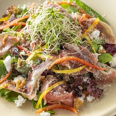 ■生ハム＆リコッタのサラダ　アップルビーツビネグレット