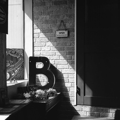 Cafe&Bar BASE カフェバー ベースの雰囲気2