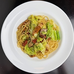 春キャベツと南洲ポークのポルケッタ　アンチョビソーススパゲティ