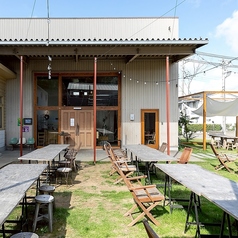 テイクアウト利用のみのご利用なります。ペットもご一緒にどうぞご利用ください。