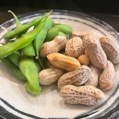 枝豆と落花生の茹で盛り