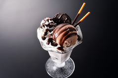 チョコレートパフェ/いちごパフェ 　各