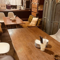 隣接して最大20名様までご対応いたします