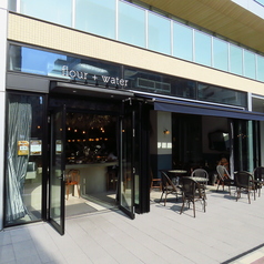 flour water フラワーウォーターヨコハマ 横浜の外観2