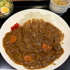 ビーフカツ牛すじカレー(サラダ・ミニスープ付)