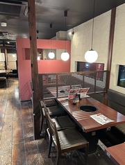 牛角 保木間店 炭火焼肉酒家の雰囲気3