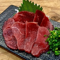 もつ鍋や馬刺しなど博多名物も豊富！
