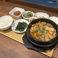 黒毛和牛すじ肉とキノコのテンジャンチゲ定食