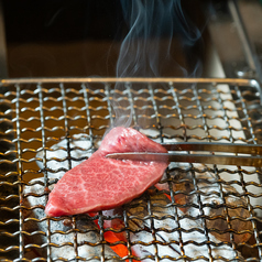 2. 厳選備長炭でじっくり柔らかく焼き上がります