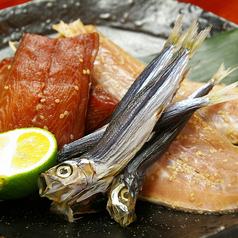 豆楽庵のざる豆腐／酢もつ／エイヒレ／えびせん