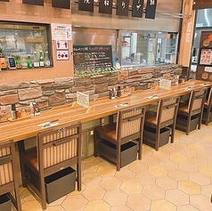 牛たん炭焼利久幕張新都心店の雰囲気3