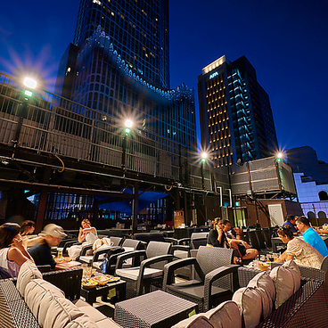 新宿天空ビアガーデン2025の雰囲気1