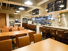 店内全体の特別貸切も承ります。北海道直送の極上海鮮と銘酒を贅沢に独占していただけます。特別な記念パーティや大切なお集まりのご相談も◎お電話にてお気軽にお問い合わせください。※12月は貸切営業を行っておりません。ご了承下さい。