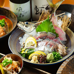 【名物】真鯵（まあじ）の活け造里