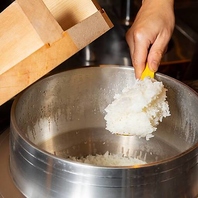 徹底管理した銀しゃりを自慢の釜で炊き上げるこだわり