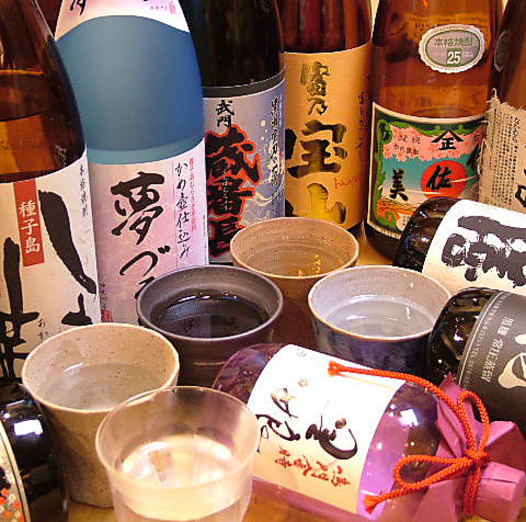 焼酎の品揃えには自信があります。好みの1本を是非見つけて下さい★
