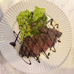 牛もも肉のタリアータ