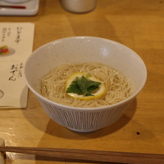 八日やの煮麺