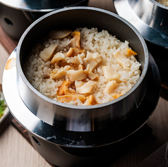名物バイ飯風釜飯