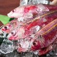 沖縄食材の代表ともいえるグルクン！グルクンとは沖縄の県魚で和名ではタカサゴと呼び、一番有名なお魚♪ちなみに県魚とは、各都道府県が郷土を代表する魚として選定された魚である。