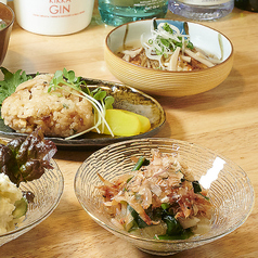 一日の締めくくりに。日替わりの炊き込みおにぎり☆