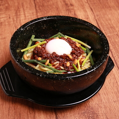 石焼汁なし担々麺