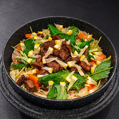 土鍋仕立ての和牛炊き込みご飯