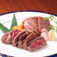 十勝和牛サーロインと道産牛ヒレステーキ食べ比べ