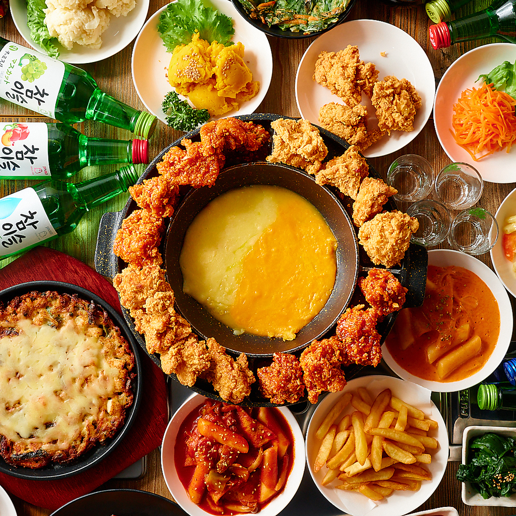 【SNS映え】韓国料理100種2時間食べ飲み放題付き　UFOチキンコース　4500円