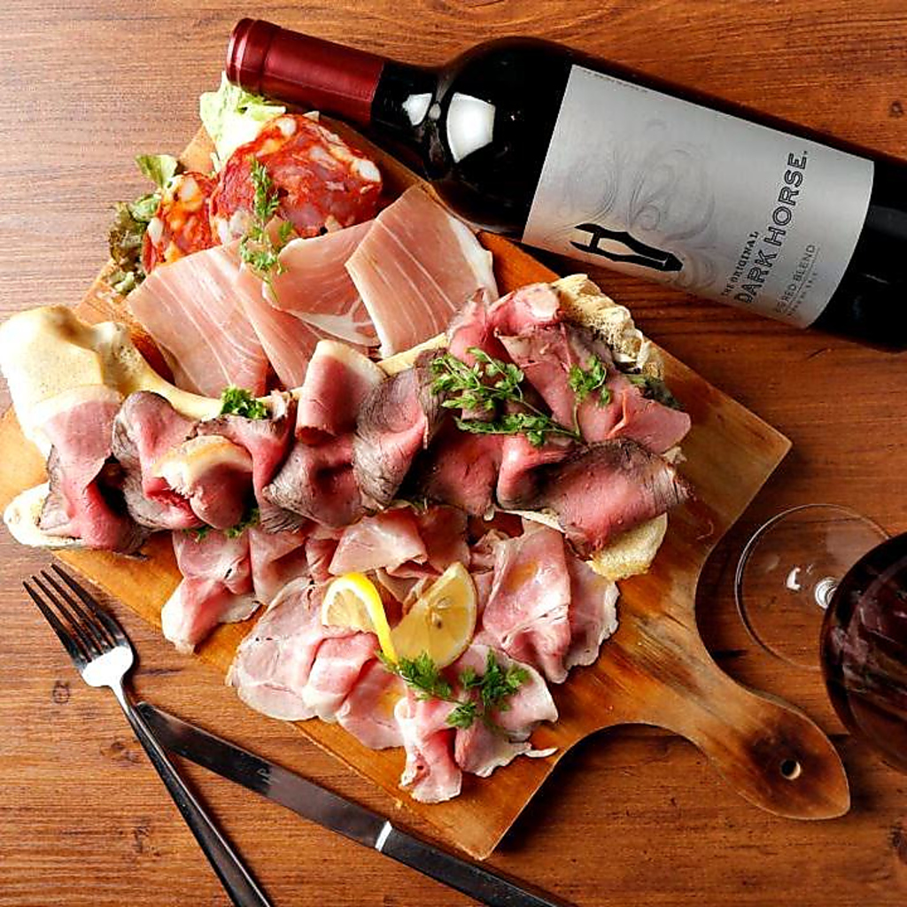 自慢の国産牛・豚の料理の数々