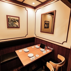 E）3～4名様のプライべート感満載の半個室もございます♪女子会やママ会にも人気◎