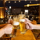 【2時間飲み放題付BBQプランご用意】各種BBQプランは2時間飲み放題付！（ランチBBQはお料理のみです）バーが提供するこだわりのお酒を、精肉店直送の自慢のBBQとともにお楽しみください。
