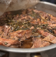 ランチからメインもご用意しています。こだわりのメイン